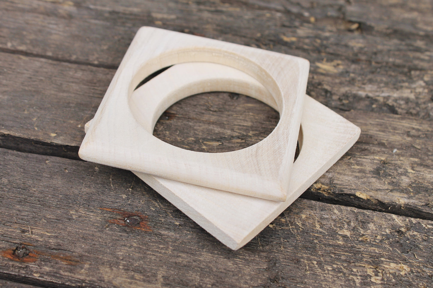 Square unfinished wooden Bangle - 10 mm - 0.4 inches thick - natural wooden bangle/bracelet