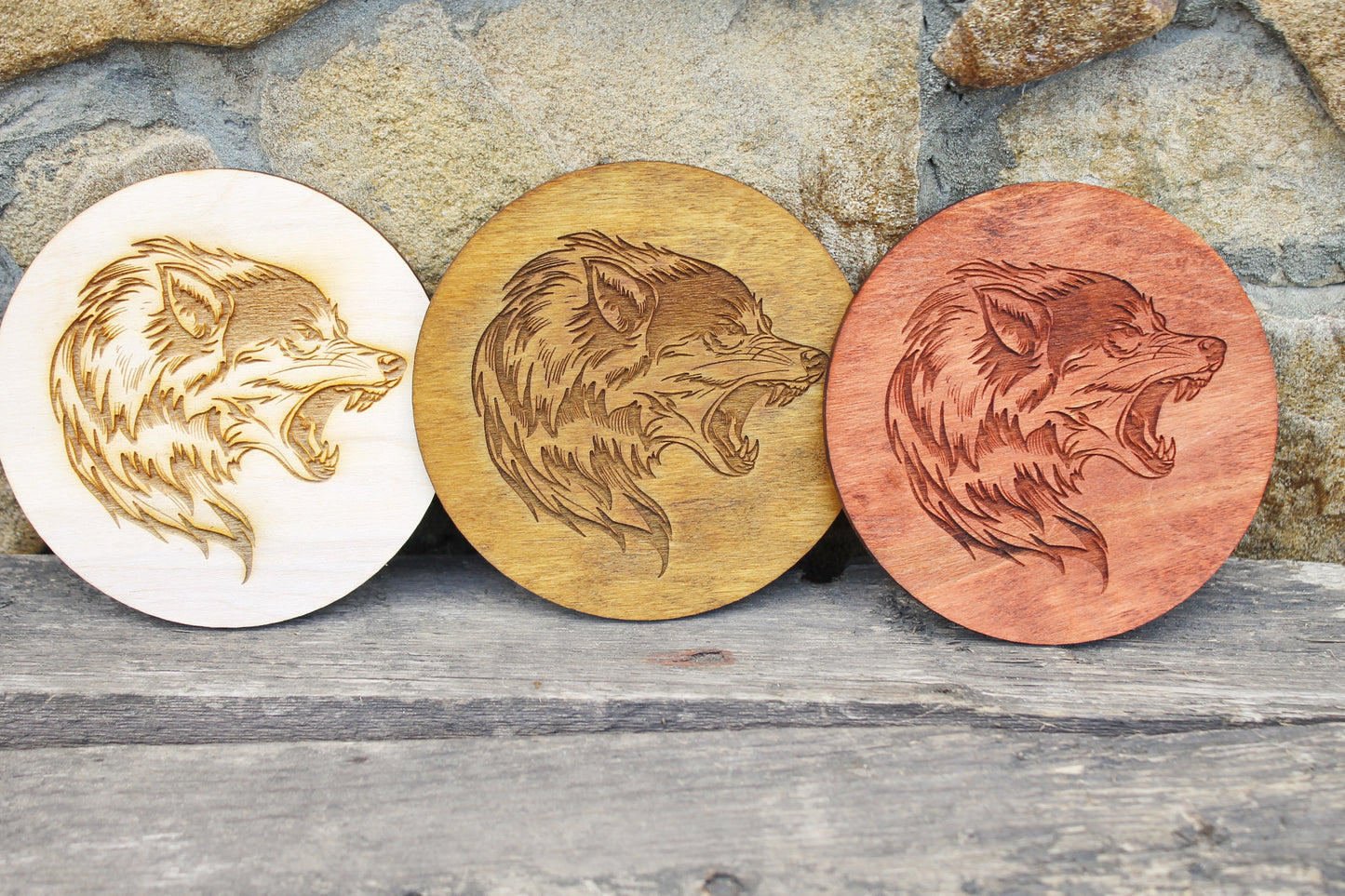 Round Wolf wooden engraving coasters 100 mm - 3.9 inches - Modern coasters - Handmade coasters