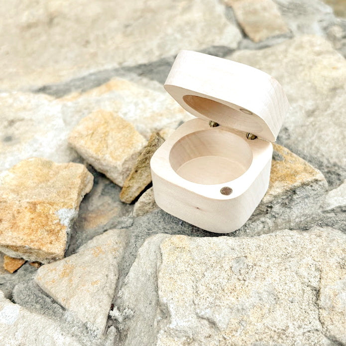 Wooden Magnetic Ring Box 45 mm – Small Wedding Ring Holder - Handmade Alder Wood Jewelry Box - Natural Wood Keepsake Box - Proposal Gift
