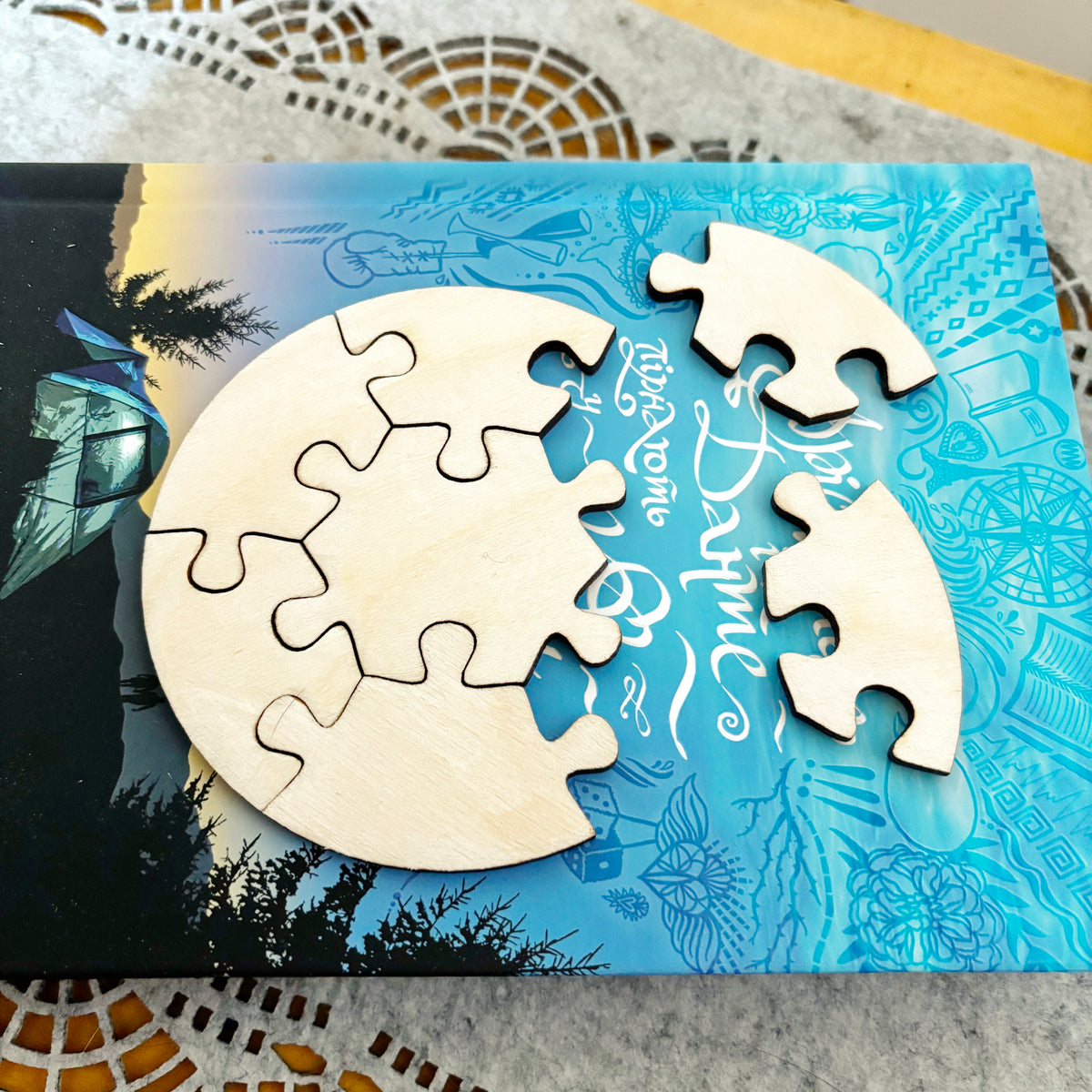 Round Wooden Puzzle Blank, 7-Piece Jigsaw Craft, Unfinished Birch Plywood, DIY Keepsake, Guest Book & Personalized Decor