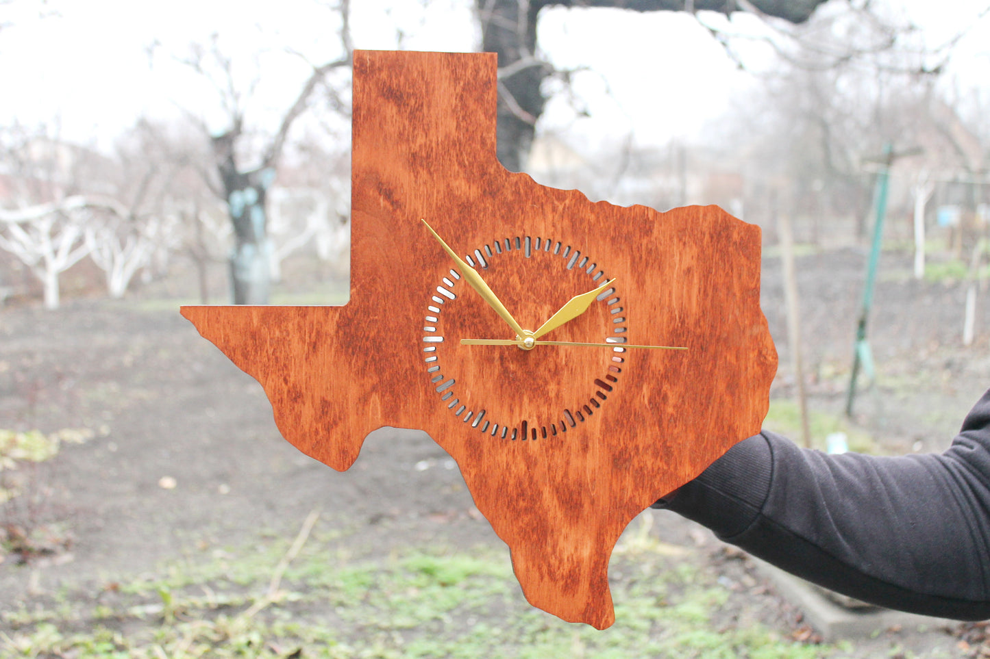 Wooden modern clock - Texas - state - red wood color - 350 mm - 13.8 inches - handmade clock - Silent clock mechanism