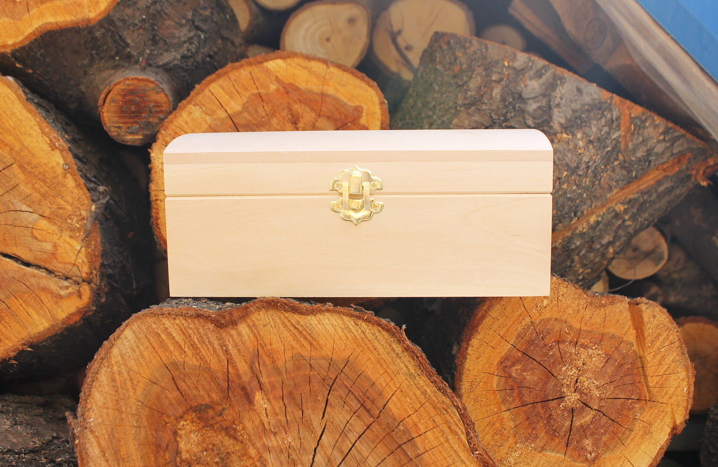 Wooden box - rounded lid - unfinished wooden box - 210 mm - 8.3 inch - with lid on hinges and lock - birch wood