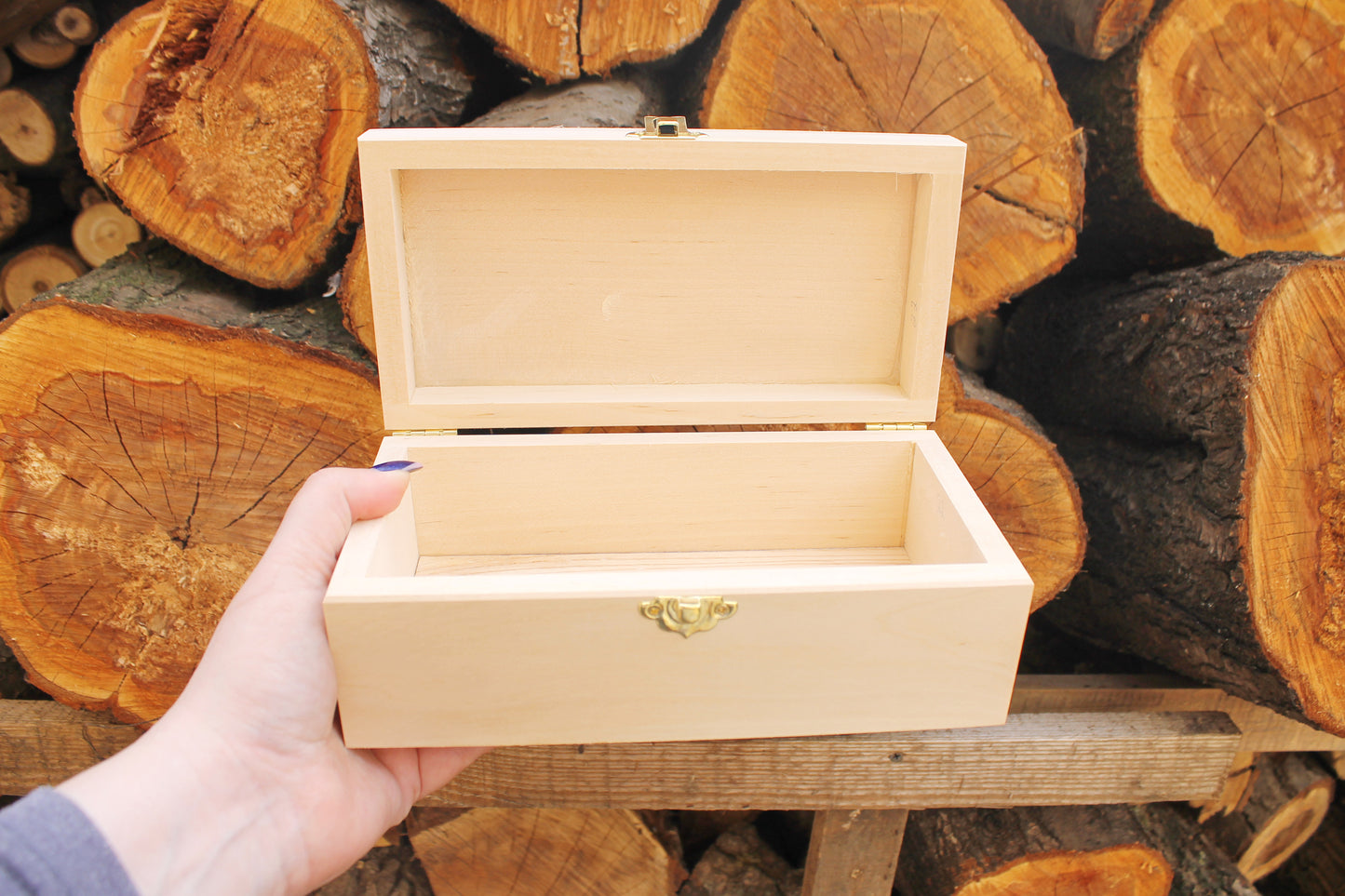 Wooden box - rounded lid - unfinished wooden box - 210 mm - 8.3 inch - with lid on hinges and lock - birch wood