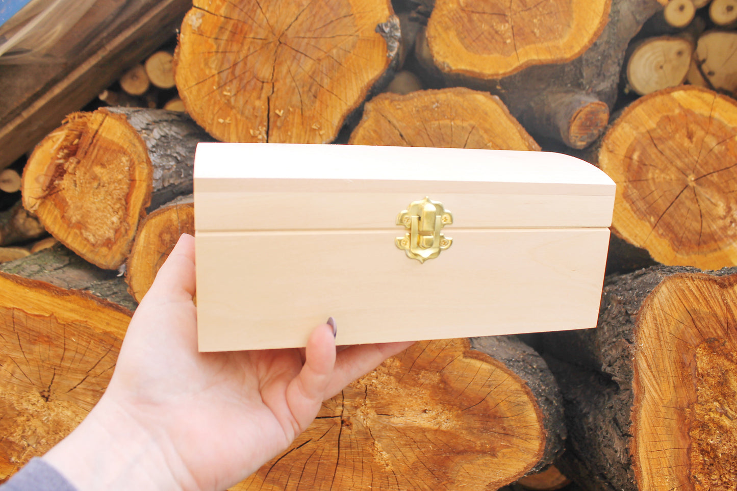 Wooden box - rounded lid - unfinished wooden box - 210 mm - 8.3 inch - with lid on hinges and lock - birch wood