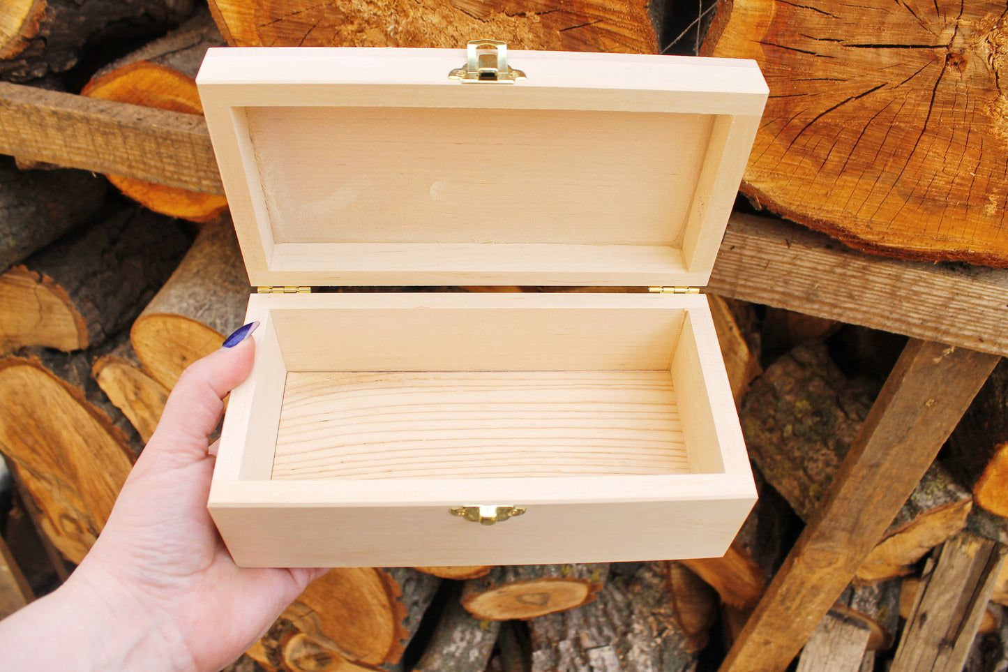 Wooden box - rounded lid - unfinished wooden box - 210 mm - 8.3 inch - with lid on hinges and lock - birch wood