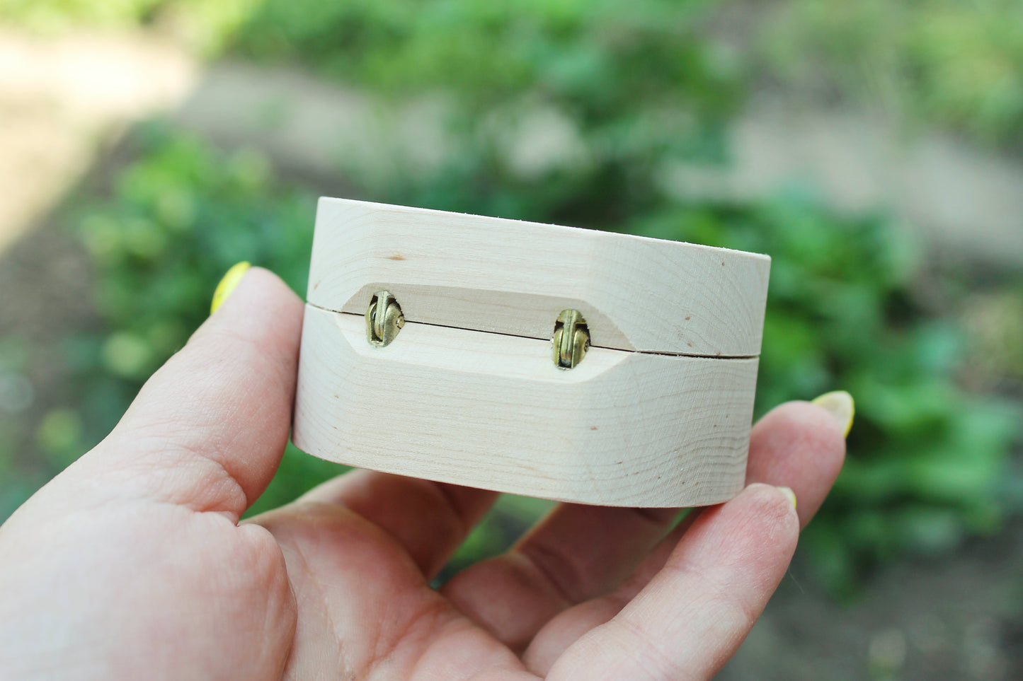 65 mm - Round unfinished wooden box - with cover on hinge - natural, eco friendly - 65 mm diameter