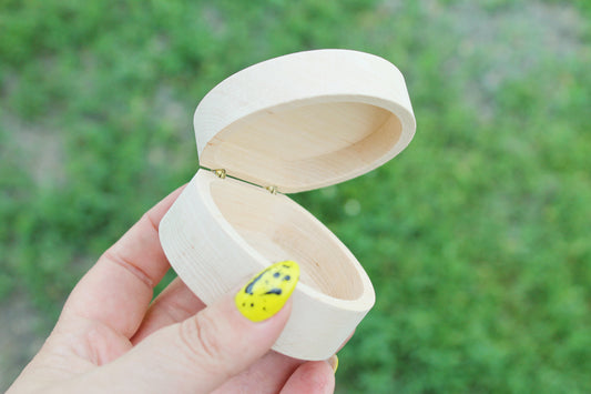 65 mm - Round unfinished wooden box - with cover on hinge - natural, eco friendly - 65 mm diameter
