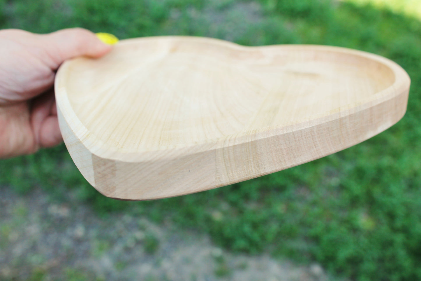 Heart-Shaped Wooden Plate – Ash Wood – 22×22 cm – Unfinished for Painting or Pyrography - handmade wooden plate