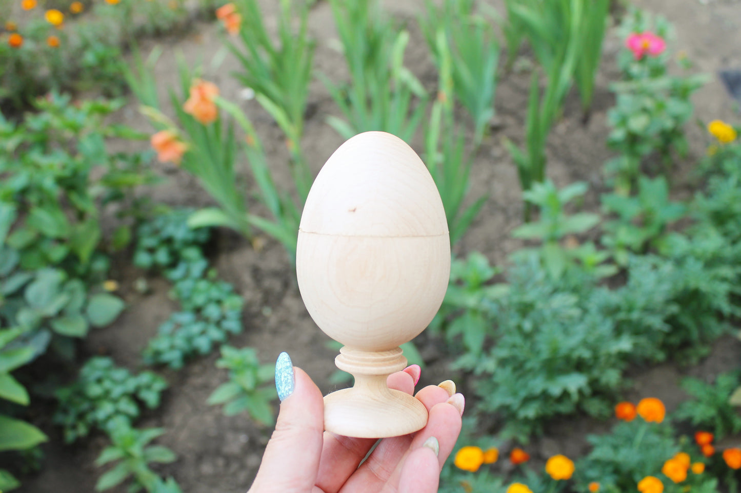 Wooden Egg Trinket Box with Stand – Handmade Alder Jewelry Keepsake Box, Rustic Easter Decor, Natural Wood Gift - 4.5 inches