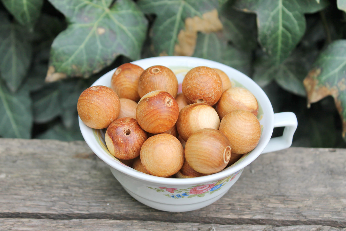 Juniper aroma beads 24 mm (0.9 inches) Natural polished - 5 pcs - eco friendly