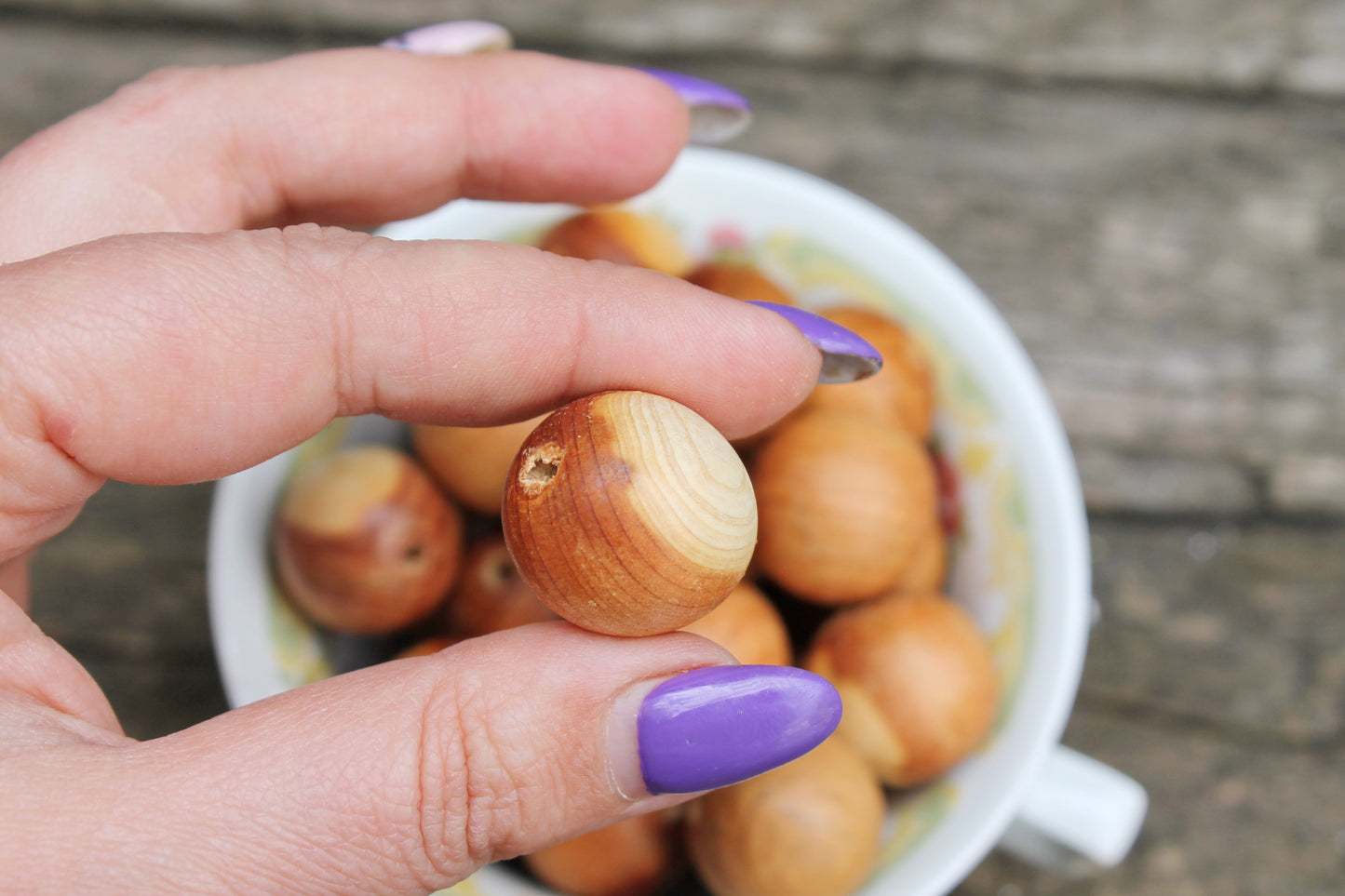 Juniper aroma beads 22 mm (0.8 inches) Natural polished - 5 pcs - eco friendly