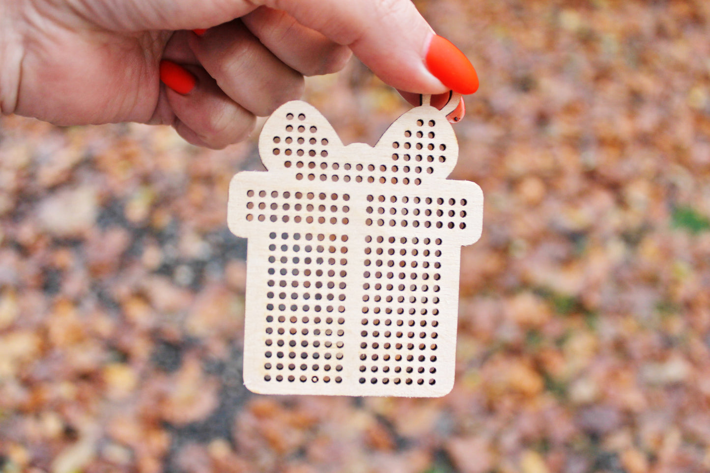 Christmas cross stitch present - Christmas tree present - Cross stitch blank 3.3 inches - wooden cross stitch blank