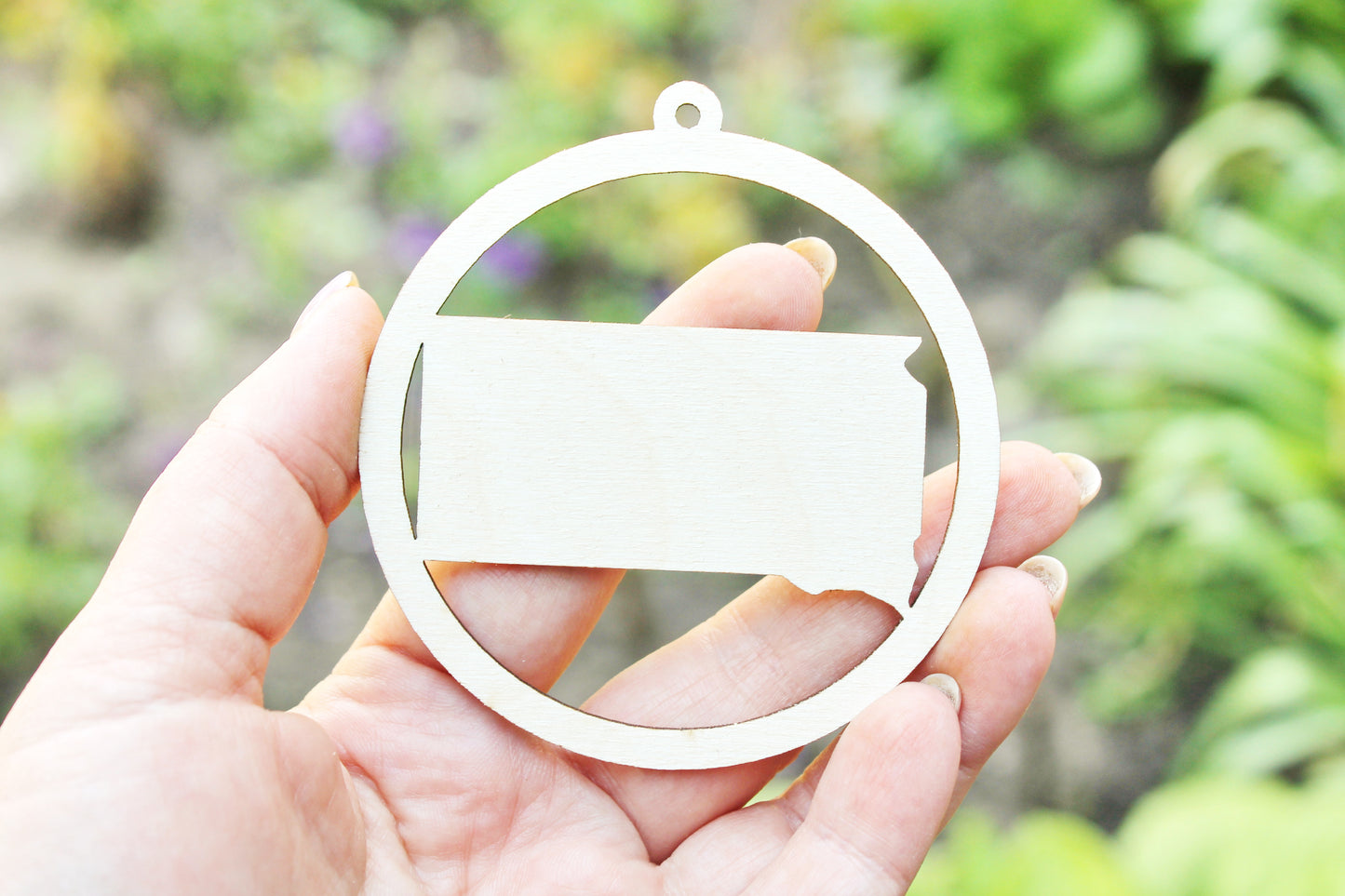 South Dakota state pendant - Laser Cut - unfinished blank - 3.1 inches - South Dakota Map Inside Circle