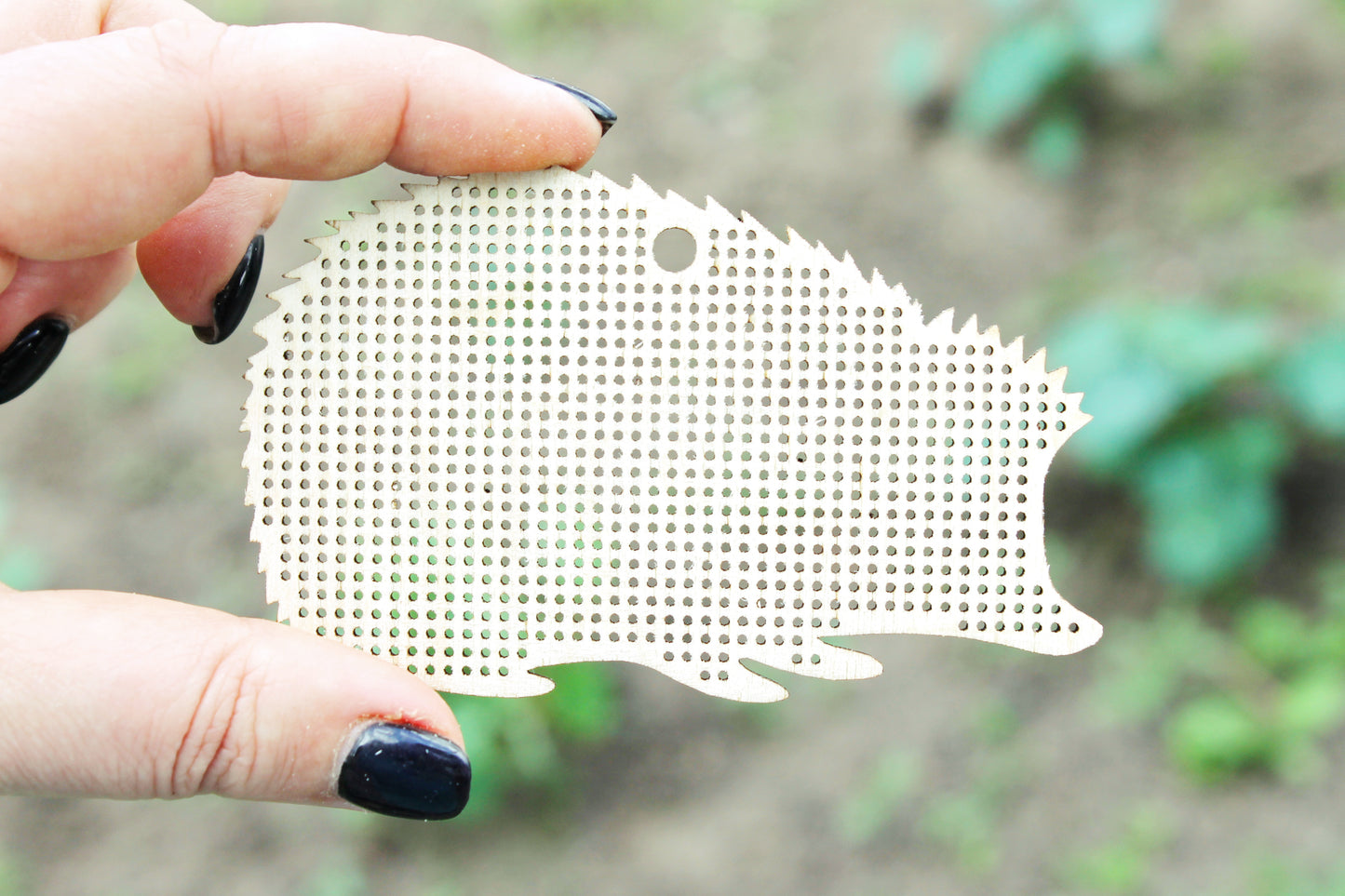 Hedgehog cross stitch blank - 95 mm - 3.7 inch blank Wood Needlecraft - wooden cross stitch blank