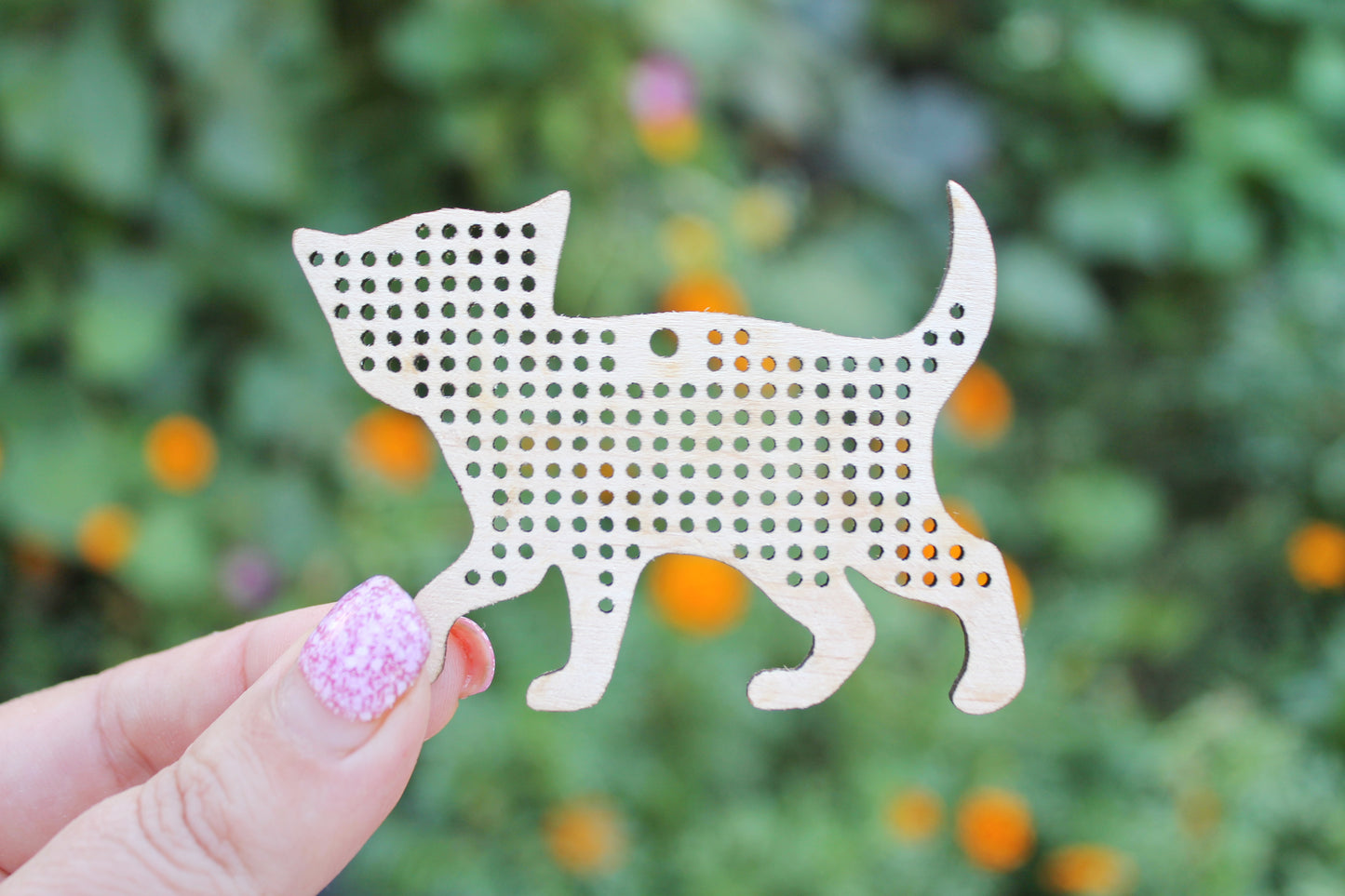 Kitten - cross stitch blank - 75 mm - 3 inch - blank Wood for Needlecraft - wooden cross stitch blank