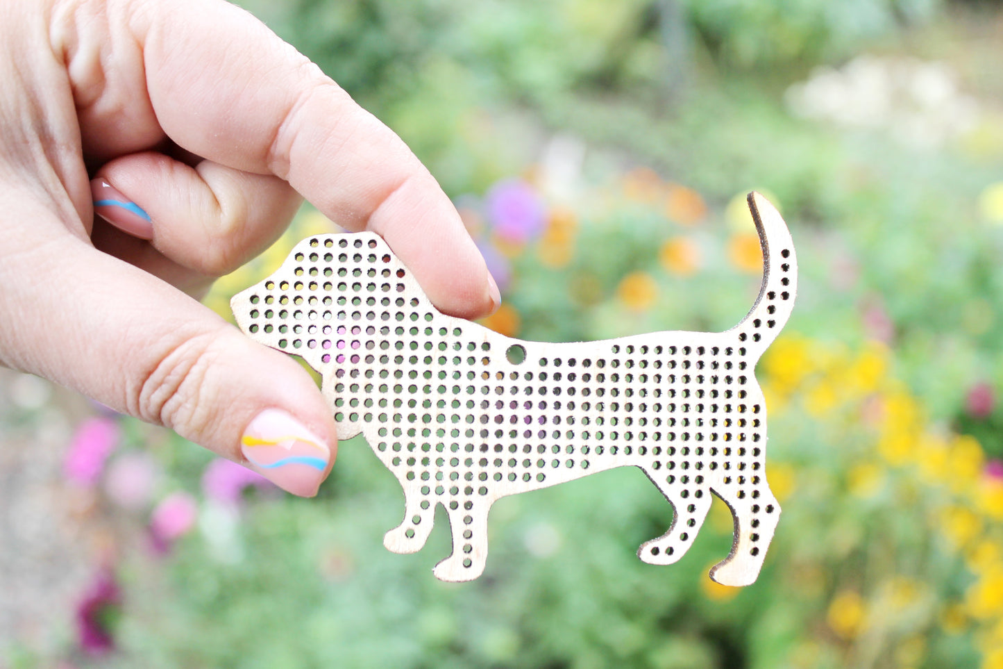 Basset hound - cross stitch blank - 90 mm - 3.5 inch - blank Wood for Needlecraft - wooden cross stitch blank