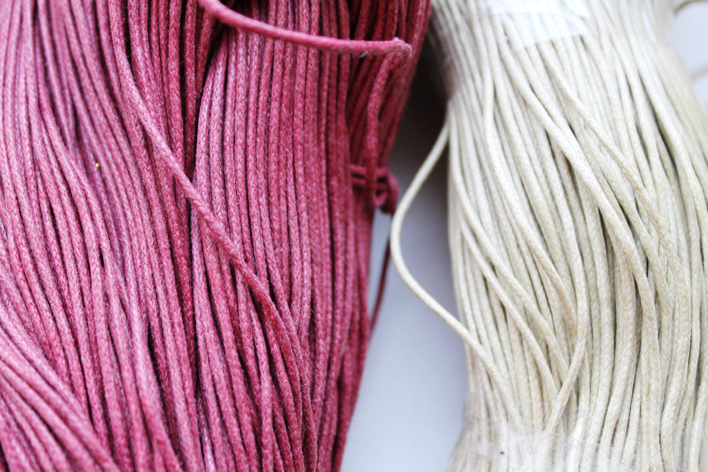 Bordeaux Wax Cotton Cord 1.5 mm 10 meters - 10,9 yards or 32,8 feet