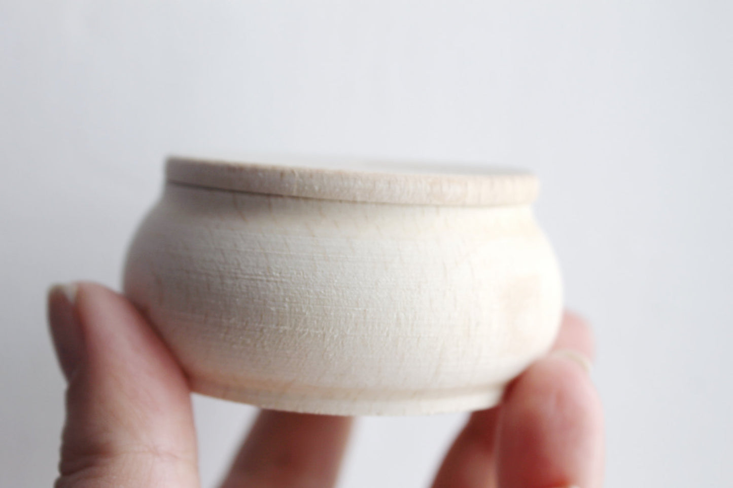 65 mm round unfinished wooden box - 2.6 inches - natural, eco friendly - made of beech wood