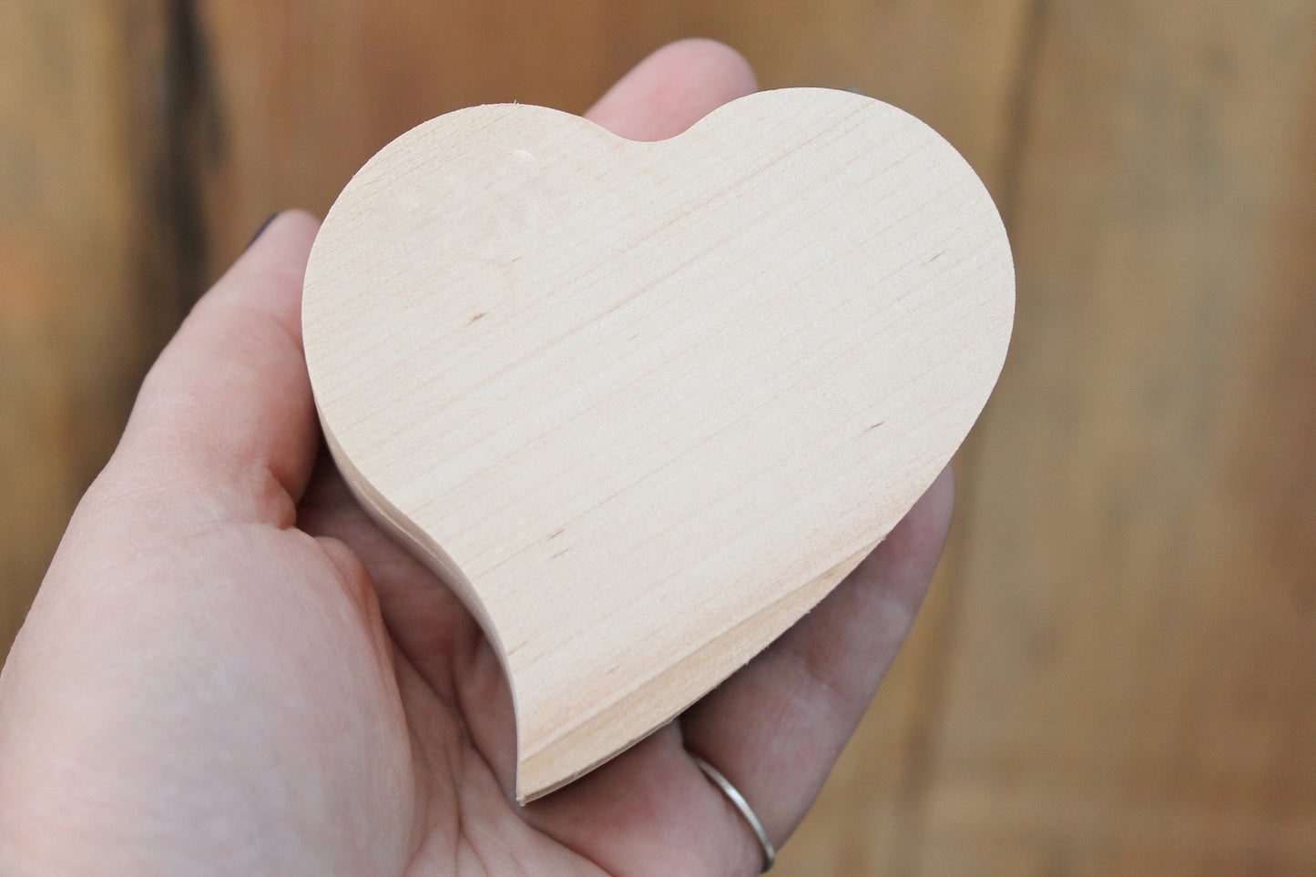 Heart-box unfinished wooden 3 inches - with lid - no hinges - natural, eco friendly