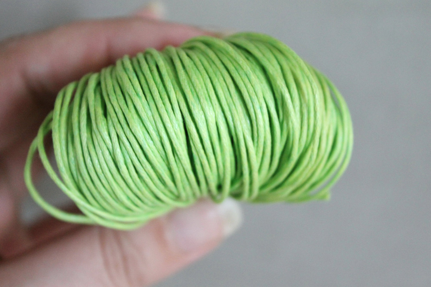Emerald Wax Cotton Cord 1mm 10 meters - 10,9 yards or 32,8 feet
