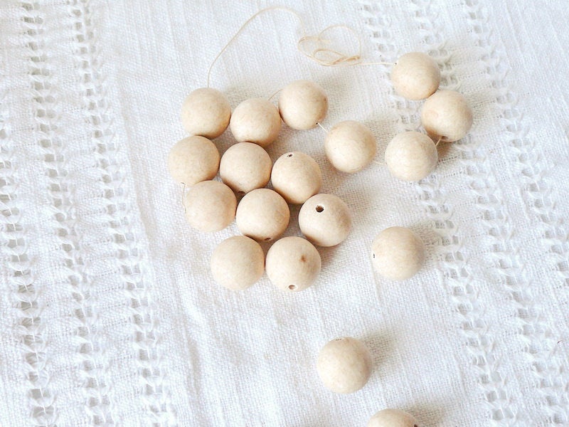 27 mm Wooden beads 25 pcs - natural eco friendly