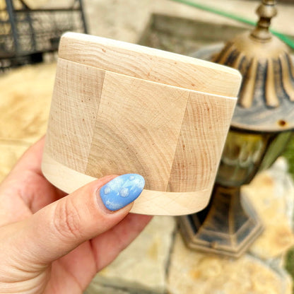 Medium Round Wooden Box with Lid 95 mm (3.7") – Handmade Alder Wood Storage Container, Craft Organizer, Keepsake Box, Sewing Box, Natural Unfinished Wooden Trinket Box for Jewelry, Rings, Beads, DIY Craft Supplies