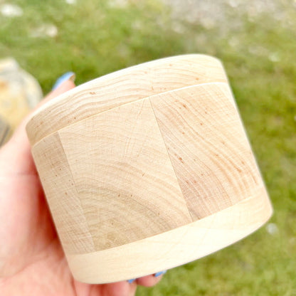 Medium Round Wooden Box with Lid 95 mm (3.7") – Handmade Alder Wood Storage Container, Craft Organizer, Keepsake Box, Sewing Box, Natural Unfinished Wooden Trinket Box for Jewelry, Rings, Beads, DIY Craft Supplies