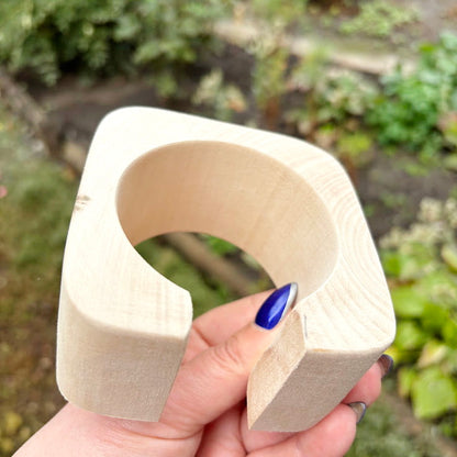 Unfinished Wooden Bangle Bracelet for DIY Crafting – 45 mm Wide Handmade Bracelet Blank, Natural Wooden Jewelry Making Supply