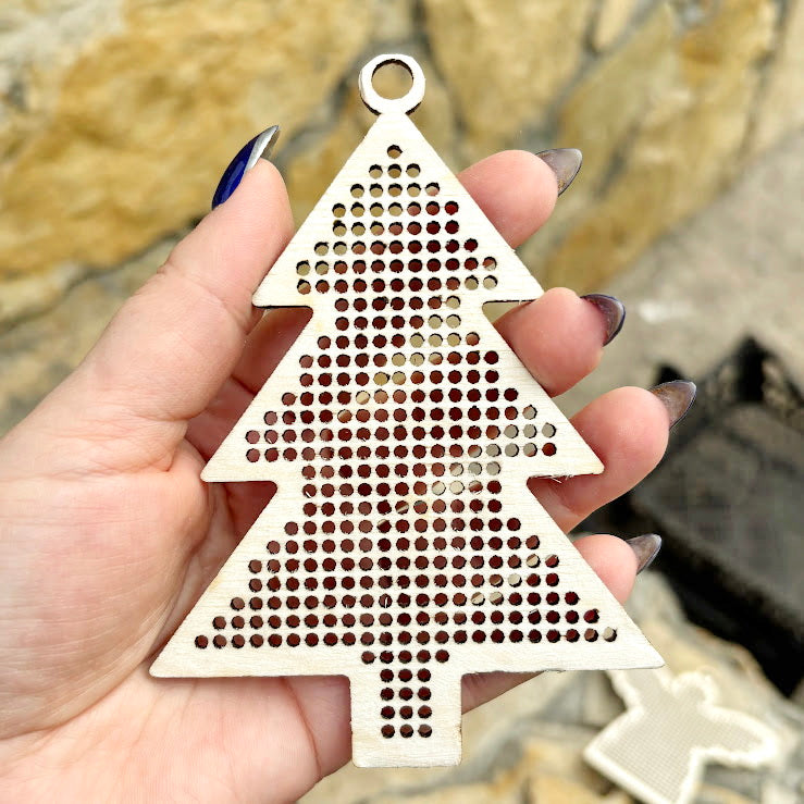 Large wooden Christmas cross stitch blanks set – laser cut birch plywood ornaments with big holes (2.25 mm) – embroidery decor