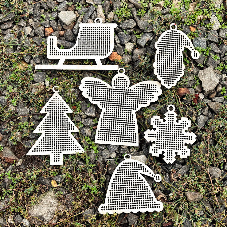 Large wooden Christmas cross stitch blanks set – laser cut birch plywood ornaments with big holes (2.25 mm) – embroidery decor