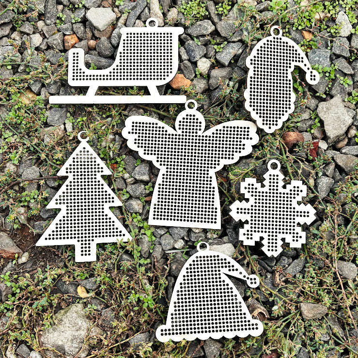 Large wooden Christmas cross stitch blanks set – laser cut birch plywood ornaments with big holes (2.25 mm) – embroidery decor