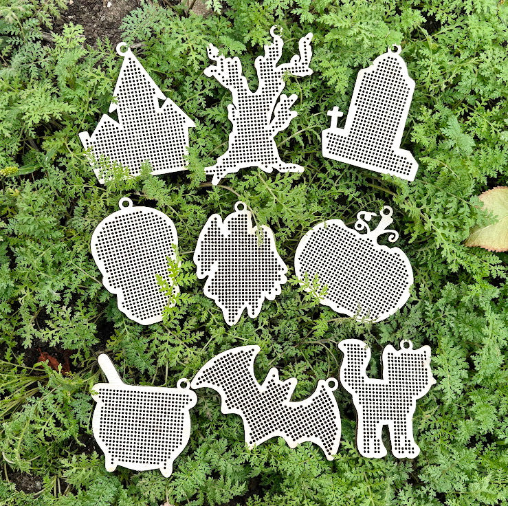 Large wooden Halloween cross stitch blanks set – laser cut birch plywood shapes – spooky embroidery ornaments – DIY Halloween decor