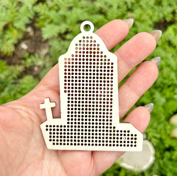 Large wooden Halloween cross stitch blanks set – laser cut birch plywood shapes – spooky embroidery ornaments – DIY Halloween decor