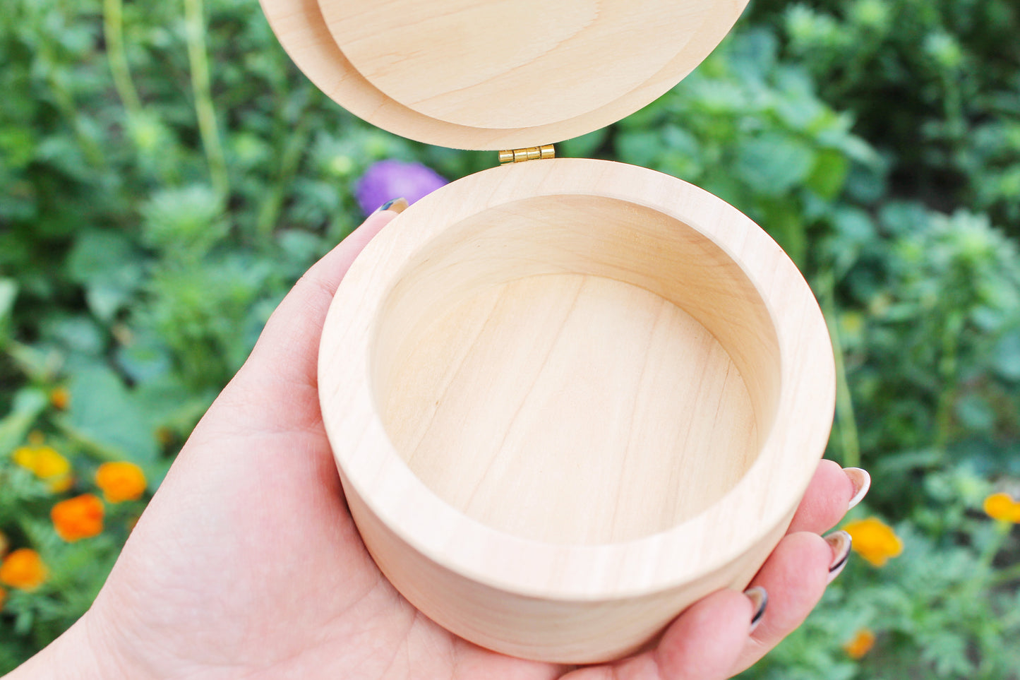 100 mm round unfinished wooden box on hinge - natural, eco friendly - 100 mm diameter