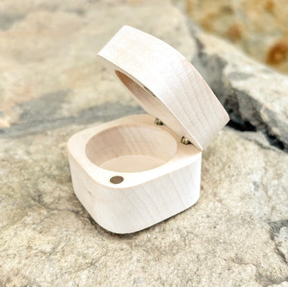 Wooden Magnetic Ring Box 45 mm – Small Wedding Ring Holder - Handmade Alder Wood Jewelry Box - Natural Wood Keepsake Box - Proposal Gift
