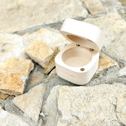 Wooden Magnetic Ring Box 45 mm – Small Wedding Ring Holder - Handmade Alder Wood Jewelry Box - Natural Wood Keepsake Box - Proposal Gift