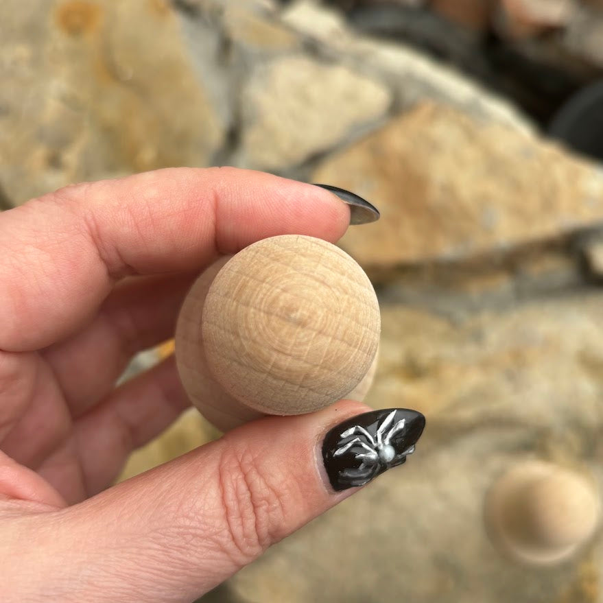 Small Wooden Bell Set of 2 – Beech Craft Blanks for Painting, Unfinished Hollow Ornament, DIY Christmas Decoration