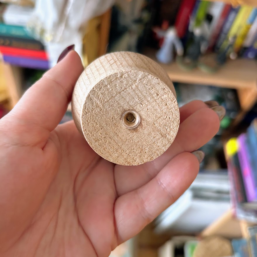 Small Wooden Peg Doll Made of Beech Wood - 4.5 inches, Unfinished Natural Waldorf Figure, DIY Craft Toy, Minimalist Wooden Figurine