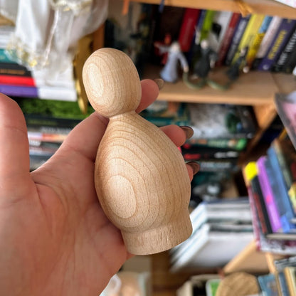 Small Wooden Peg Doll Made of Beech Wood - 4.5 inches, Unfinished Natural Waldorf Figure, DIY Craft Toy, Minimalist Wooden Figurine
