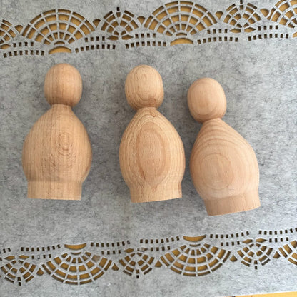 Small Wooden Peg Doll Made of Beech Wood - 4.5 inches, Unfinished Natural Waldorf Figure, DIY Craft Toy, Minimalist Wooden Figurine