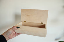 Load image into Gallery viewer, Big wooden box - rounded lid - unfinished wooden box - 210 mm - 8.3 inch - with lid on hinges - birch wood
