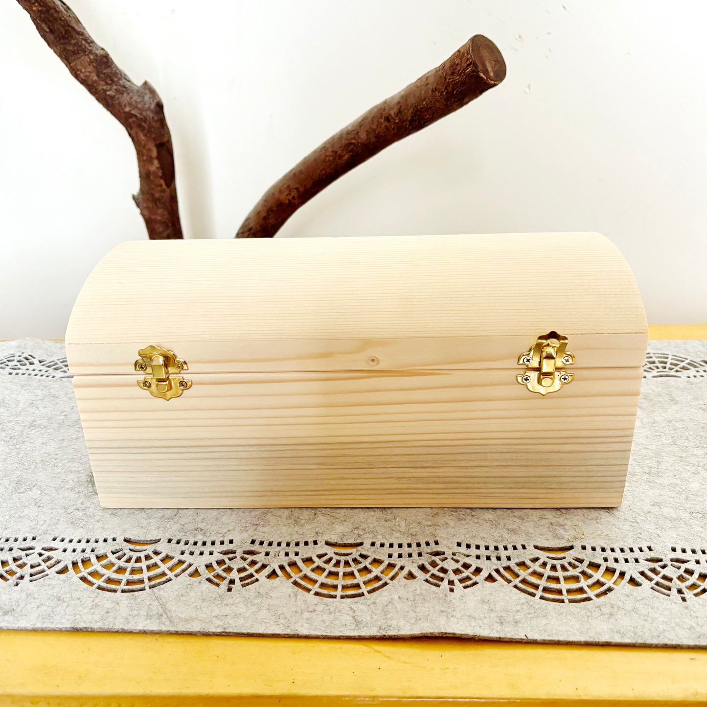 Wooden Storage Box with Lid Large Keepsake Chest Pine Wood Craft Box Blank for Painting Gift Box with Latch 11.8 inch
