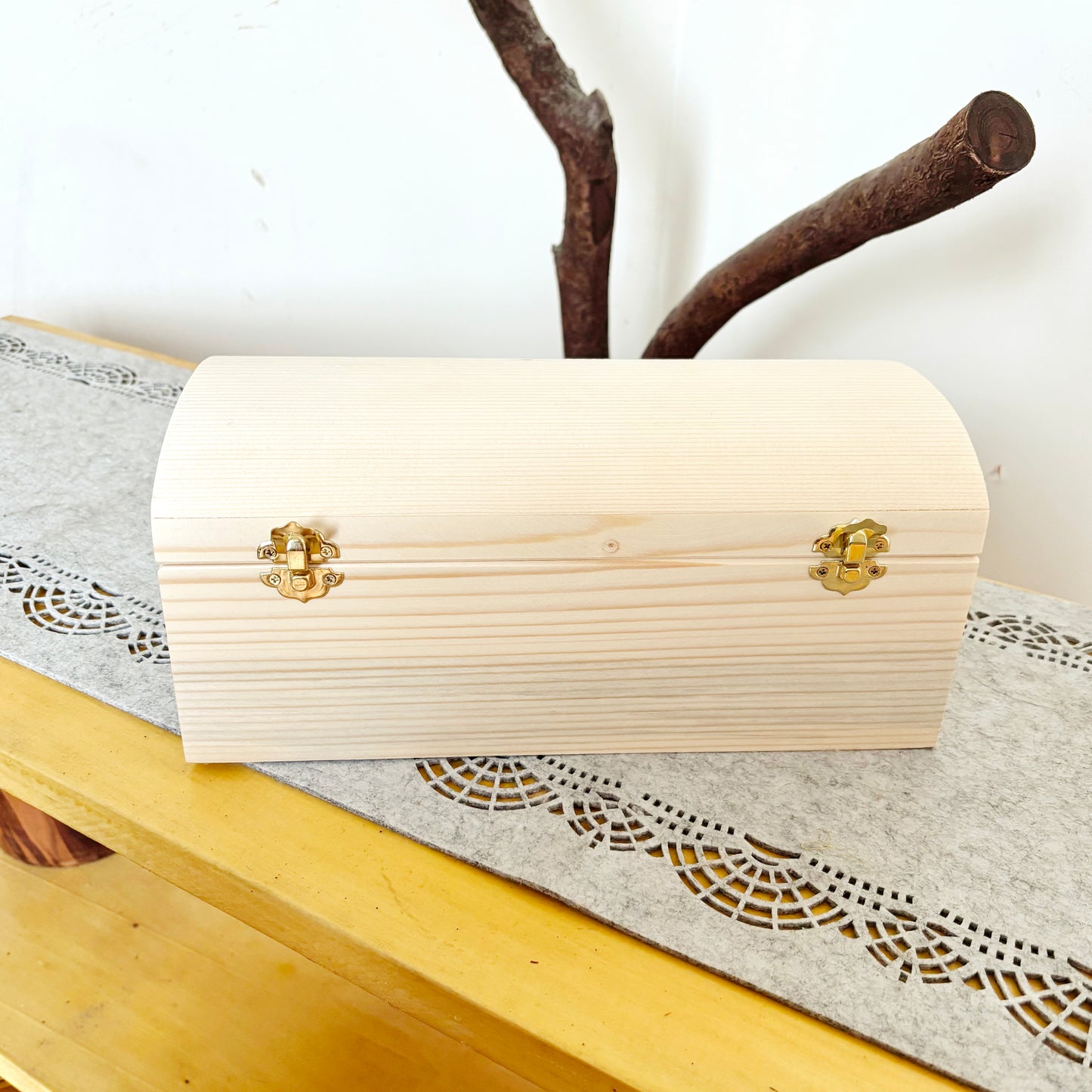 Wooden Storage Box with Lid Large Keepsake Chest Pine Wood Craft Box Blank for Painting Gift Box with Latch 11.8 inch