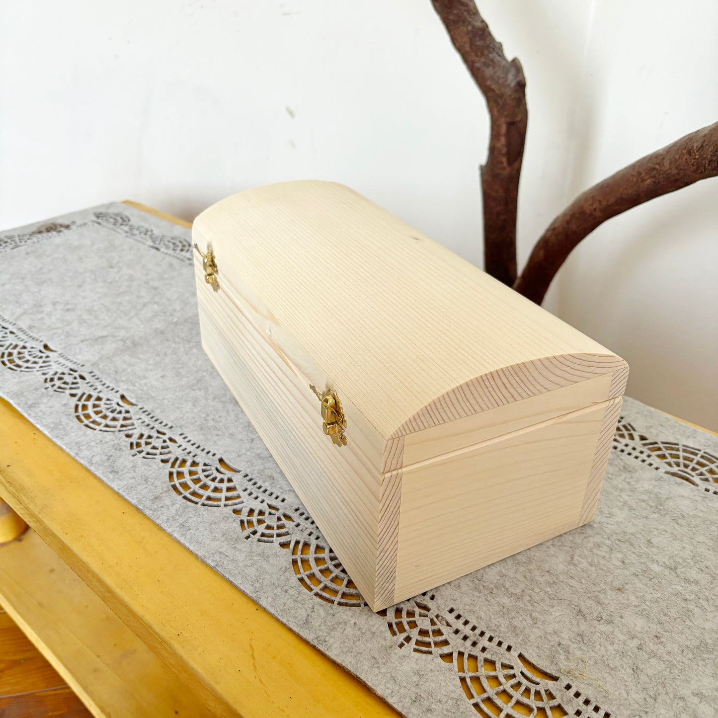 Wooden Storage Box with Lid Large Keepsake Chest Pine Wood Craft Box Blank for Painting Gift Box with Latch 11.8 inch