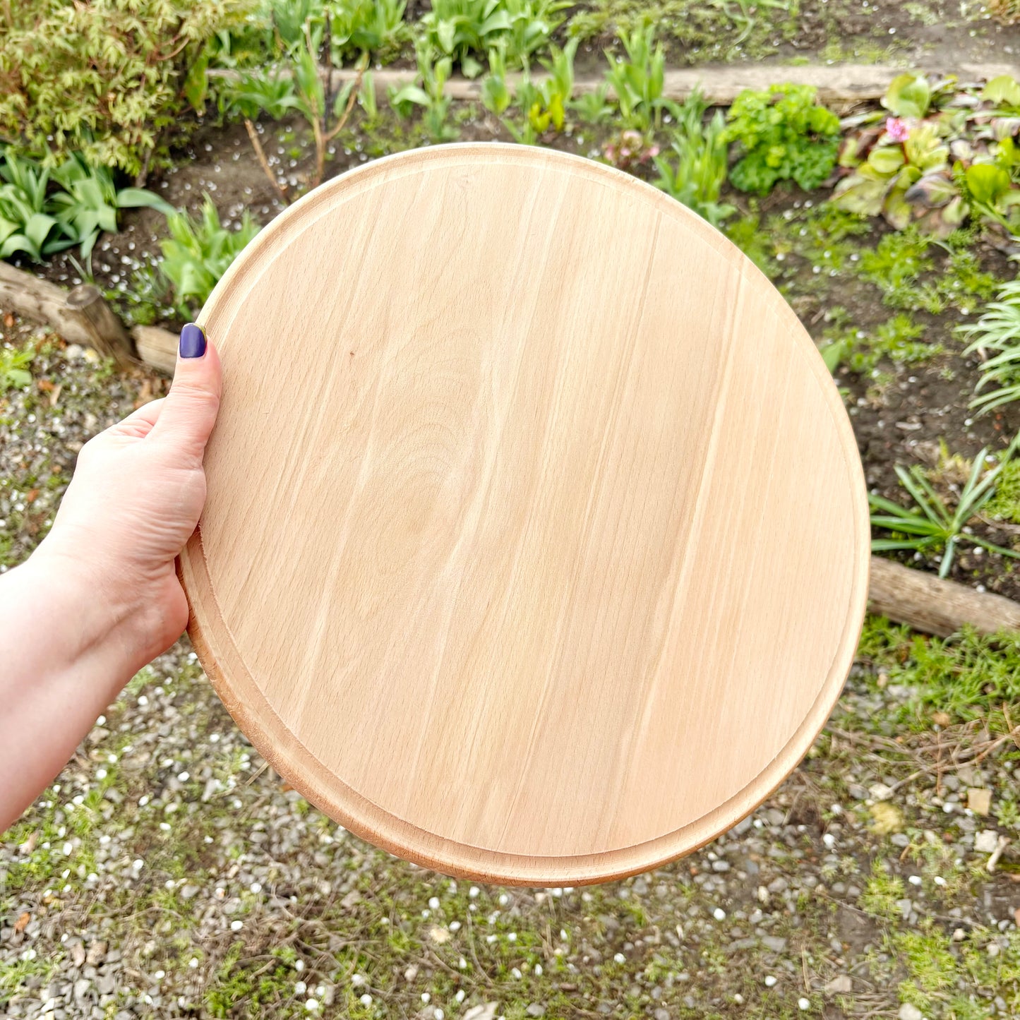 Large Wooden Pizza Board 37 cm/14.5 inch Round Serving Tray Beech Wood Platter with Rim Kitchen Serving Plate Cheese Board