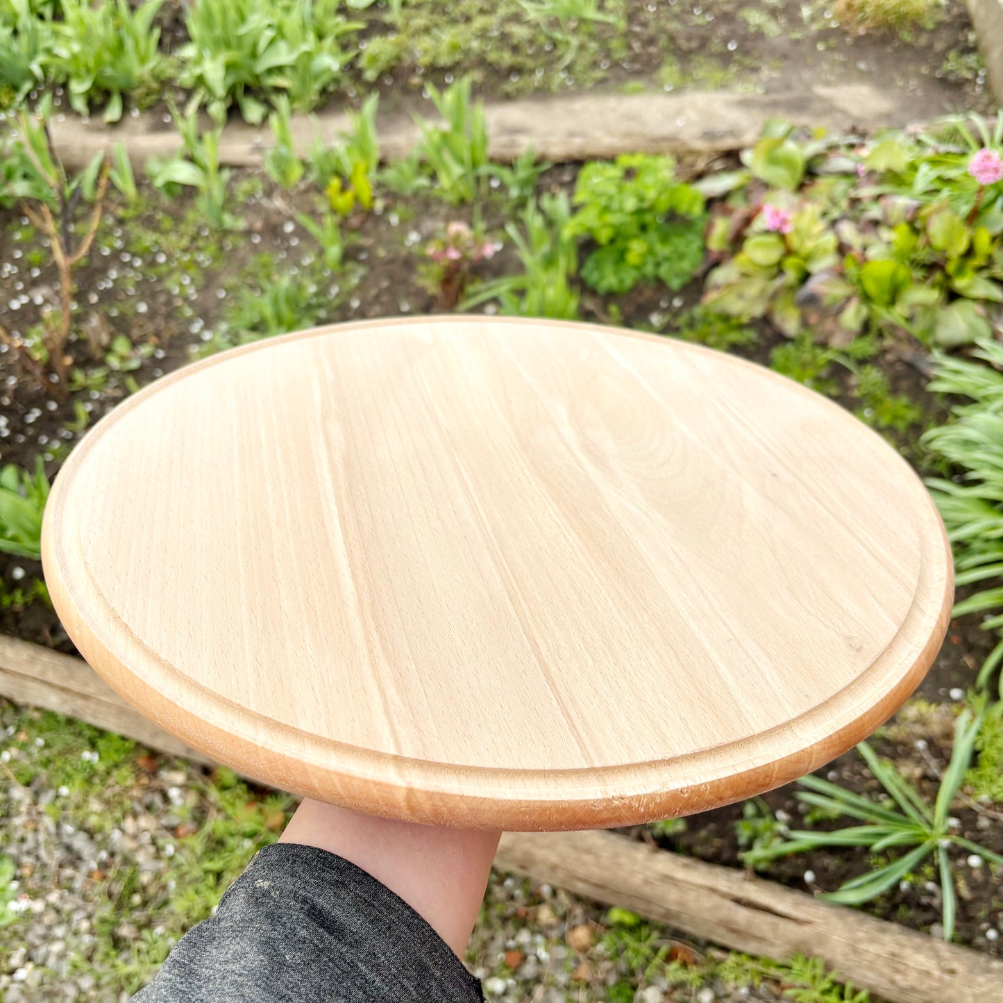Large Wooden Pizza Board 37 cm/14.5 inch Round Serving Tray Beech Wood Platter with Rim Kitchen Serving Plate Cheese Board