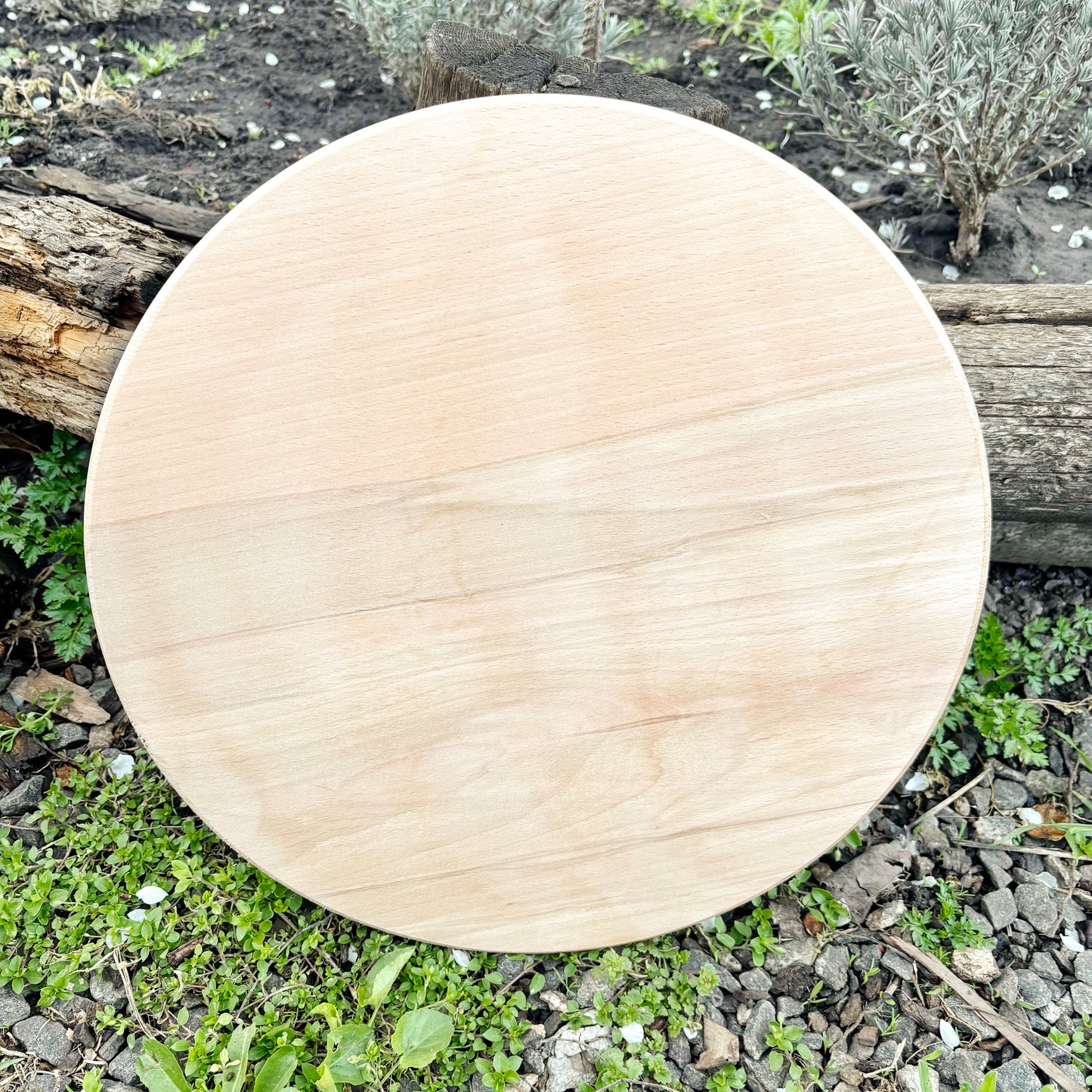 Large Wooden Pizza Board 37 cm/14.5 inch Round Serving Tray Beech Wood Platter with Rim Kitchen Serving Plate Cheese Board