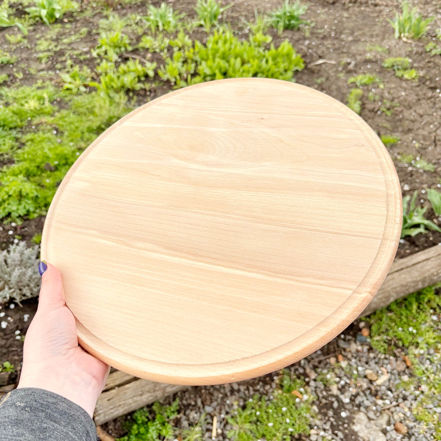 Large Wooden Pizza Board 37 cm/14.5 inch Round Serving Tray Beech Wood Platter with Rim Kitchen Serving Plate Cheese Board