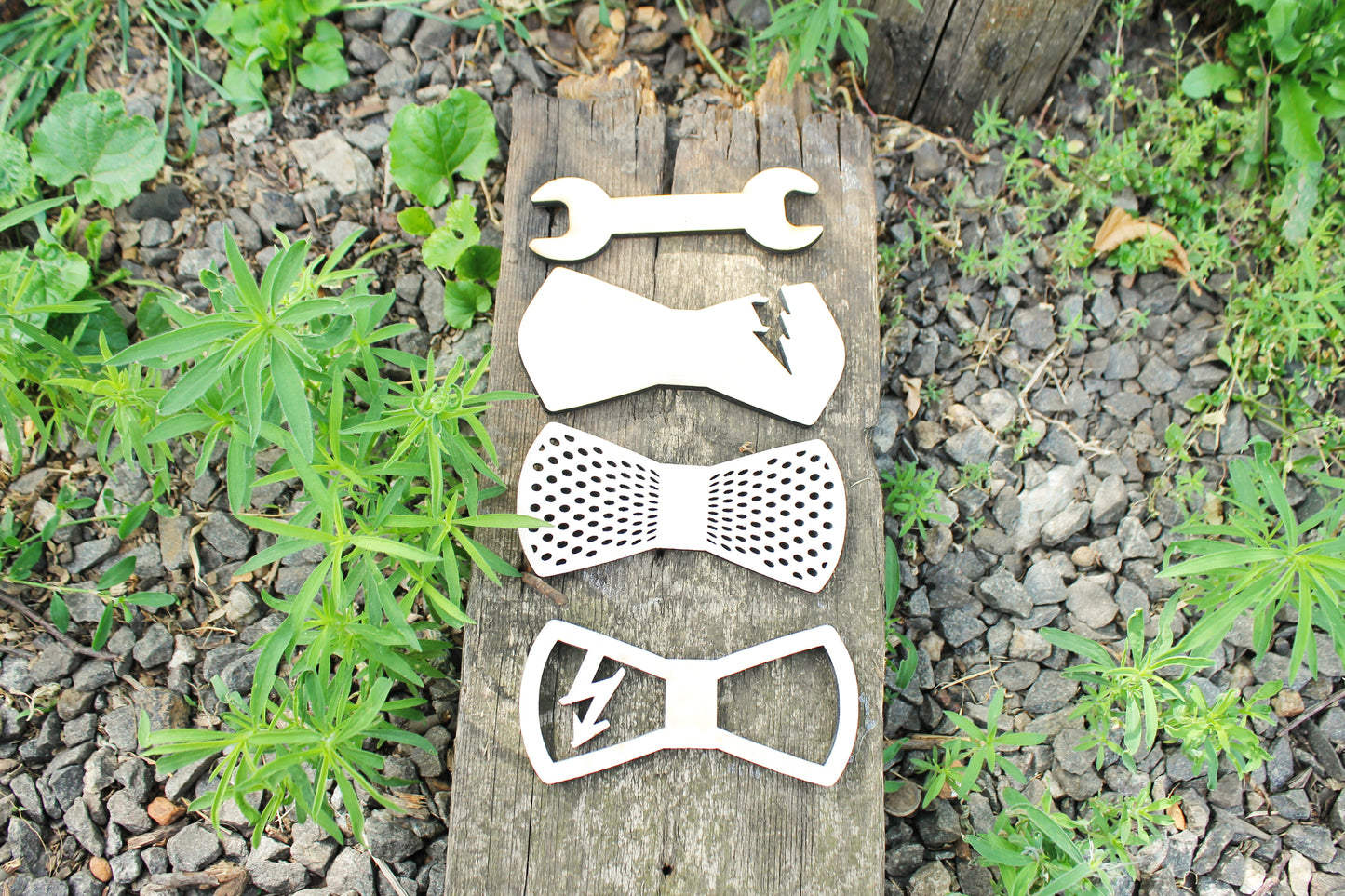 Unfinished laser cut plywood bow-ties - natural - eco friendly