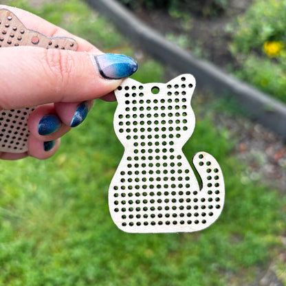 Cat Cross Stitch Blank Wooden Pendant, DIY Embroidery Ornament, Laser Cut Craft Supply, Single Piece or Bulk Pack